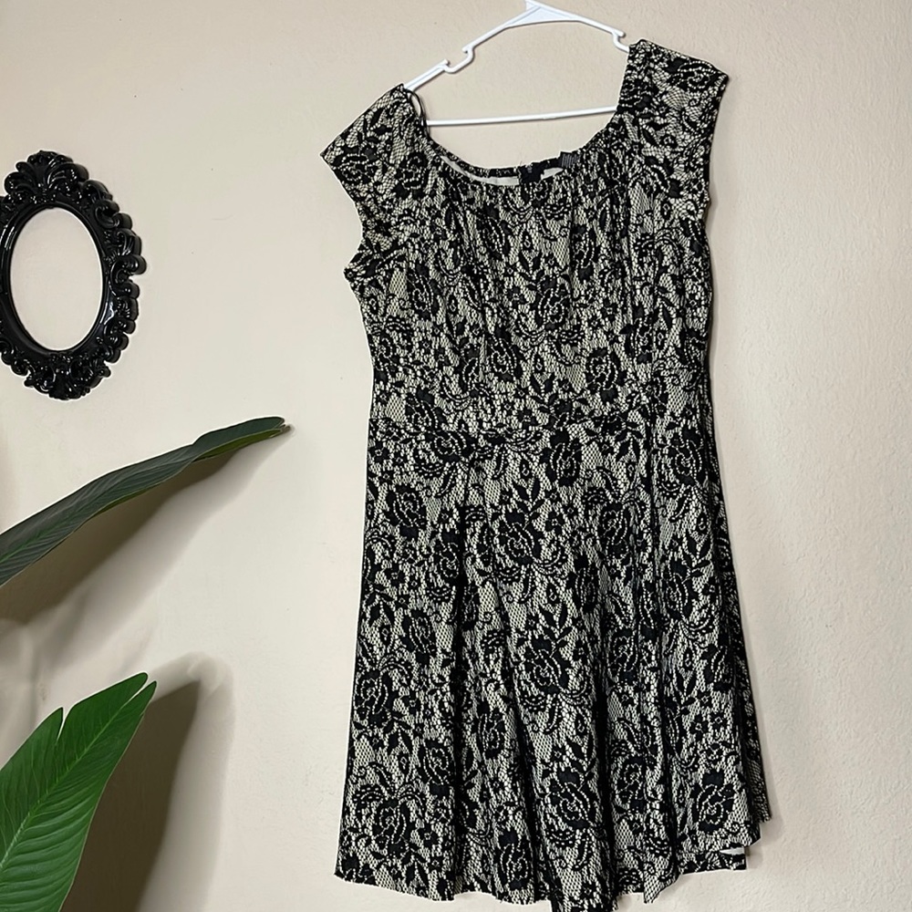 Lace dress